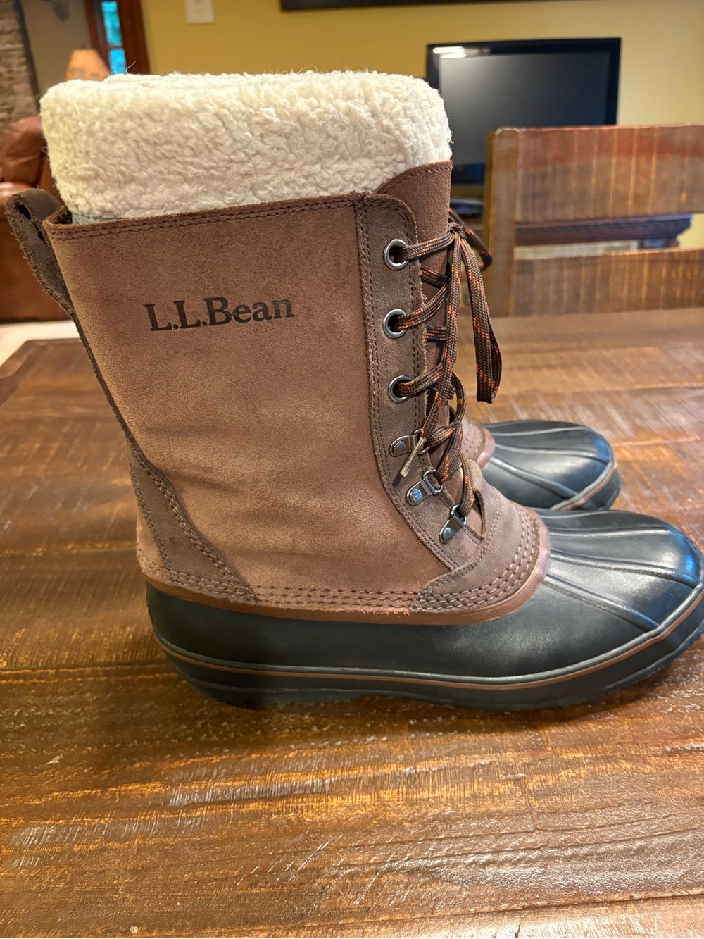 Men’s L.L. Bean Brown and Black Lace-Up Winter pac boots size 13 M